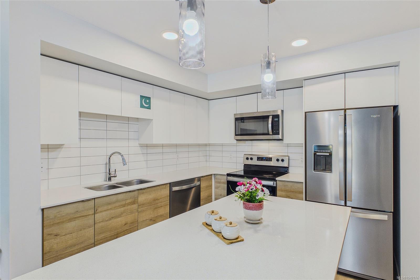 Unit 204, 4820 Cedar Ridge Pl, Nanaimo