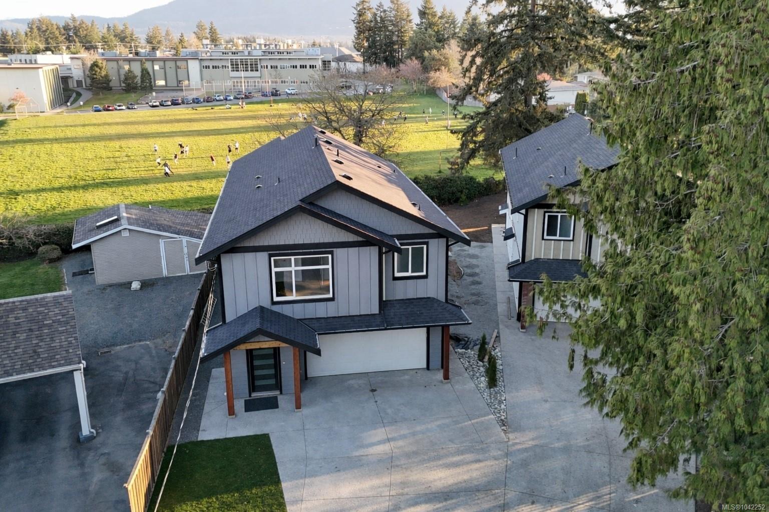 416 Diamond Blvd, Nanaimo