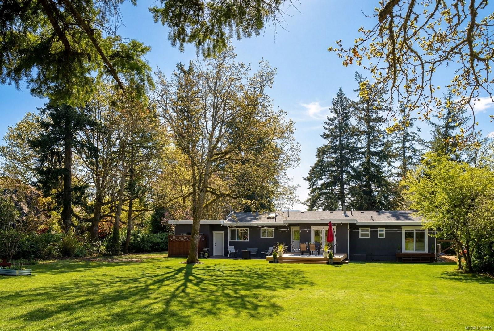 826 Birch Rd, North Saanich