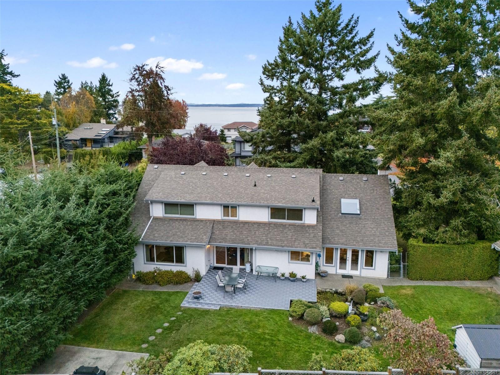 1741 Barrie Rd, Saanich