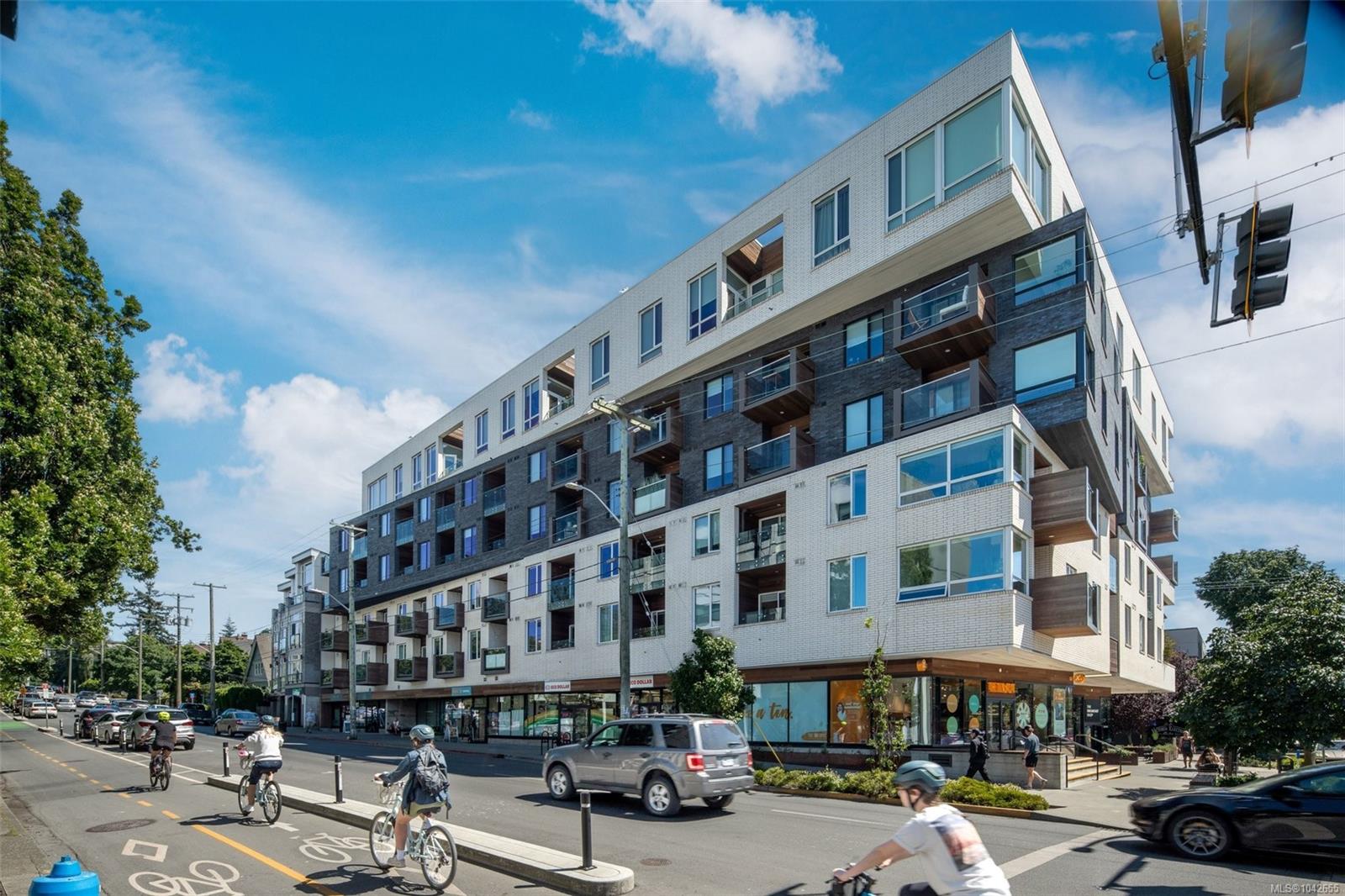 Unit 511, 1033 Cook St, Victoria