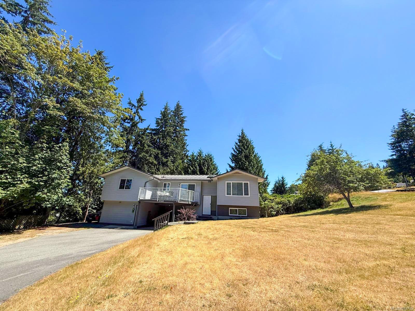 5568 Norasea Rd, Nanaimo