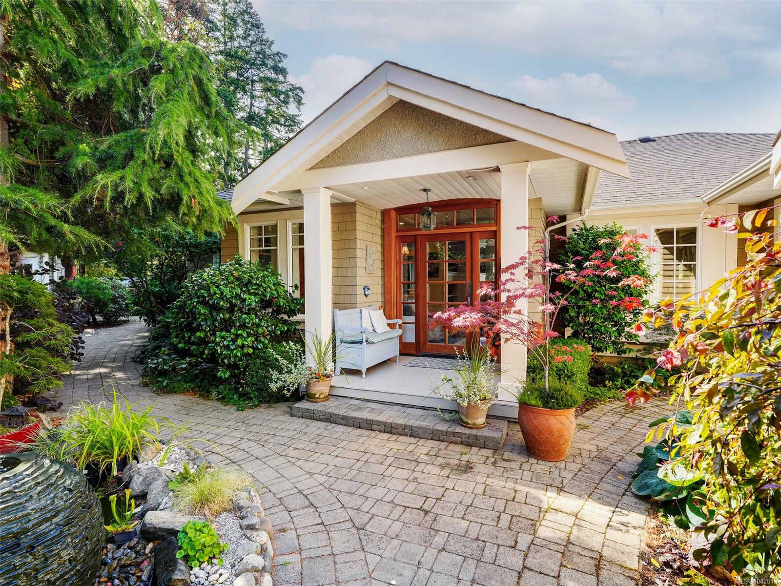 3939 Gilbert Dr, Metchosin
