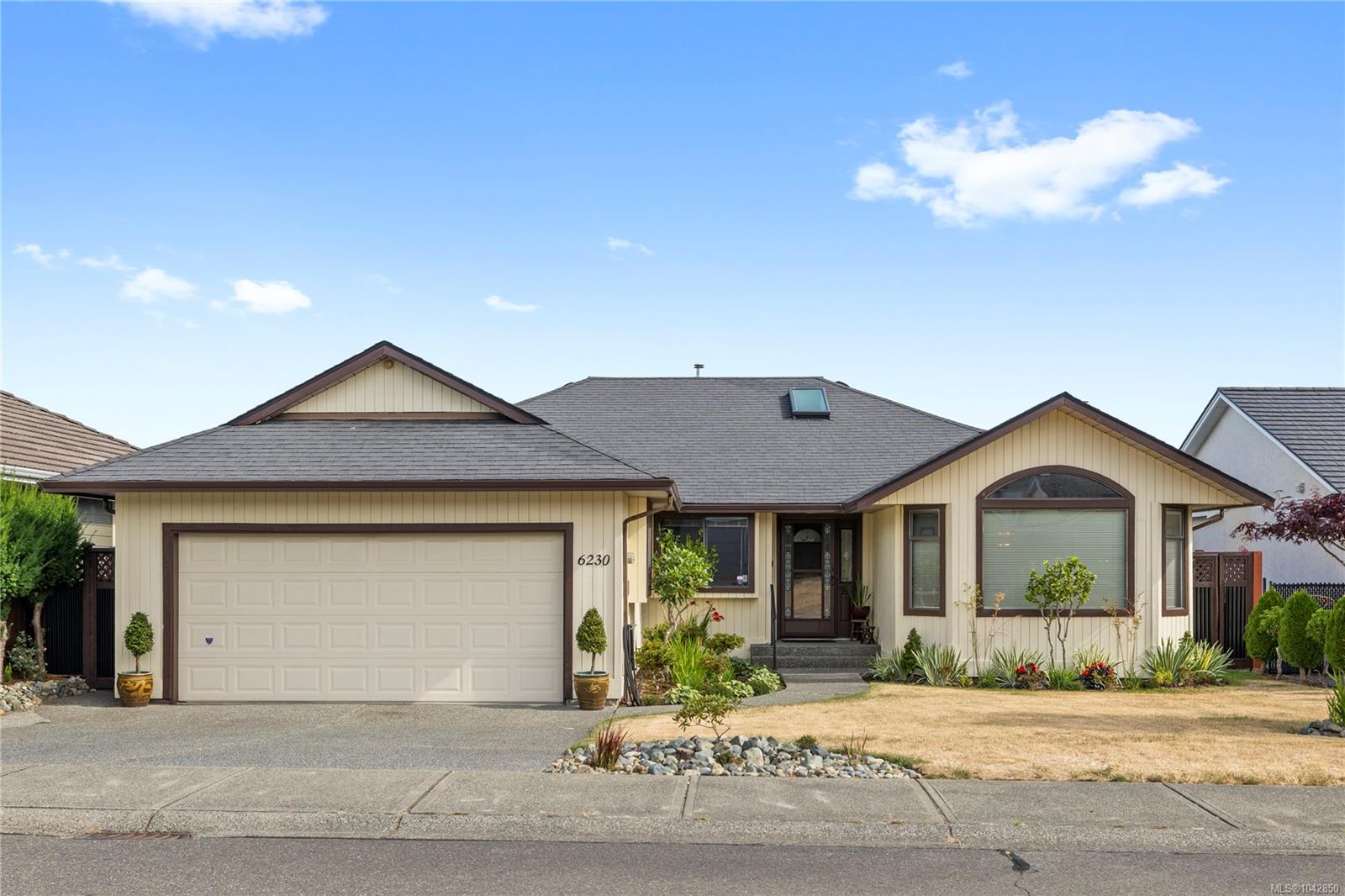 6230 Waterbury Rd, Nanaimo