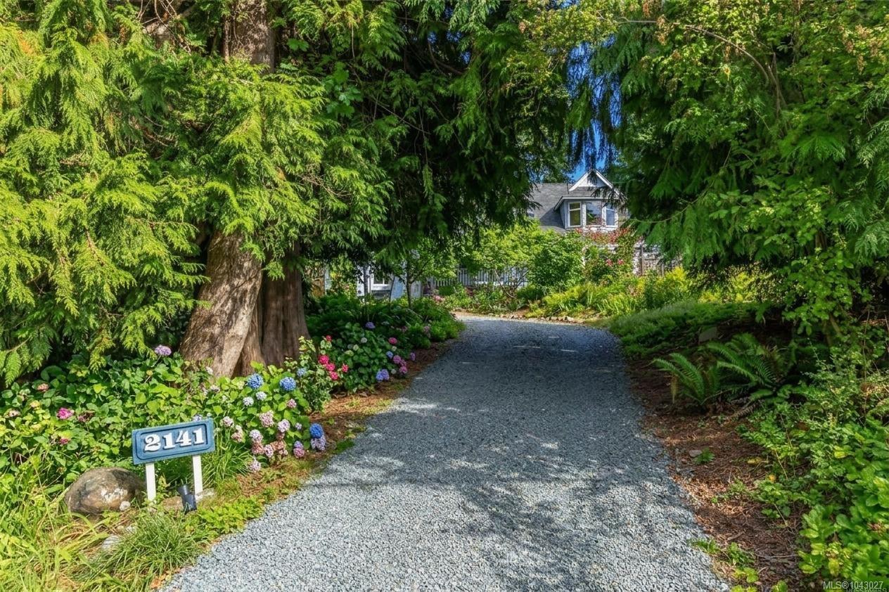2141 Henlyn Dr, Sooke