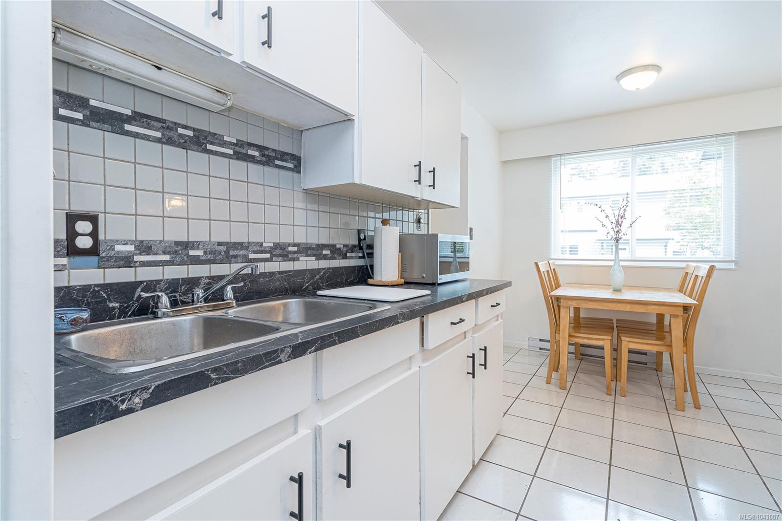 Unit 6, 721 Malone Rd, Ladysmith