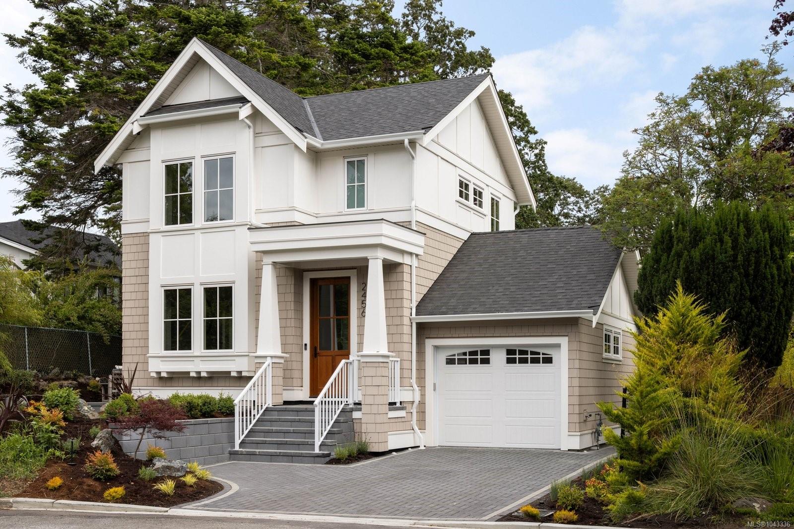 2456 Plumer St, Oak Bay
