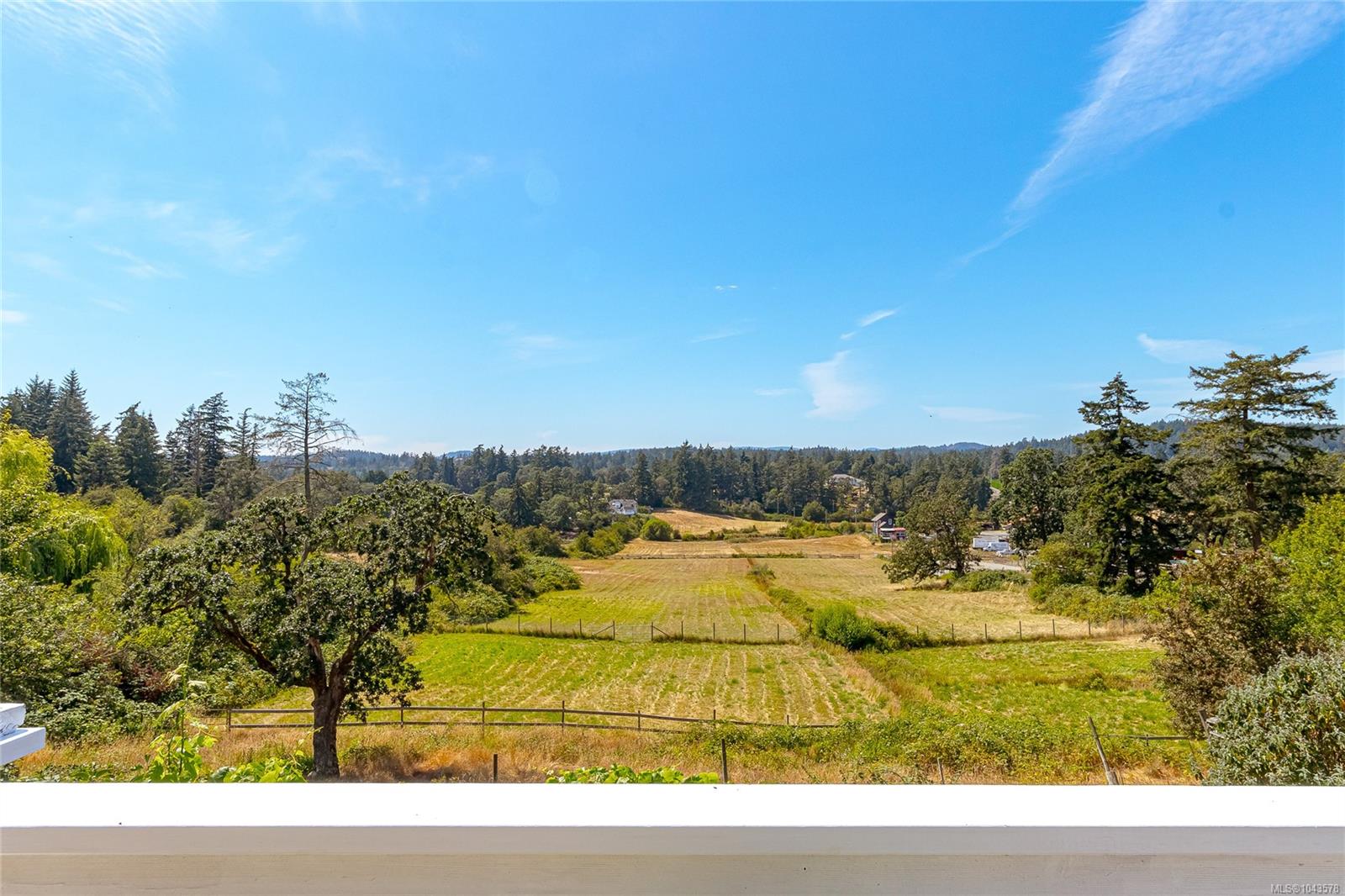4014 Holland Ave, Saanich