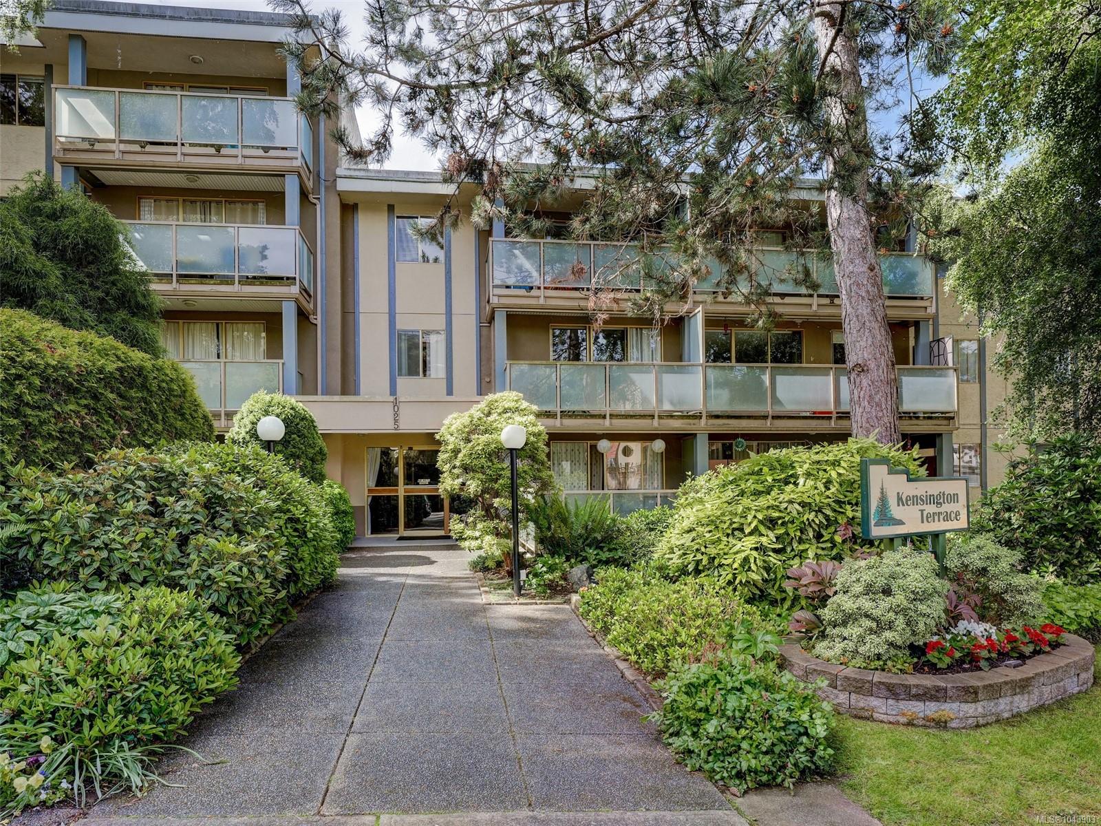 Unit 416, 1025 Inverness Rd, Saanich