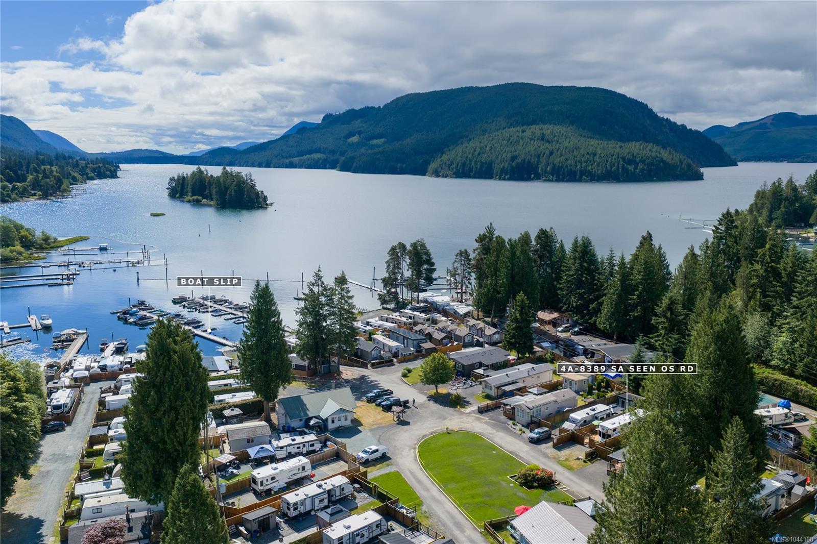 Unit 4A, 8389 Sa-Seen-Os Rd, Youbou