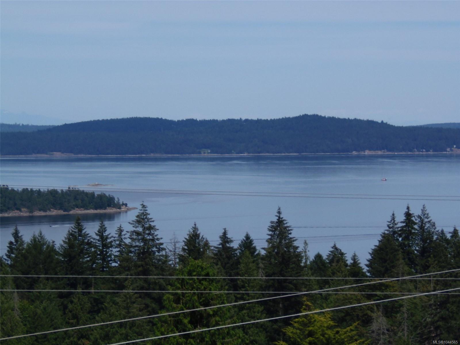 419 Thetis Dr, Ladysmith