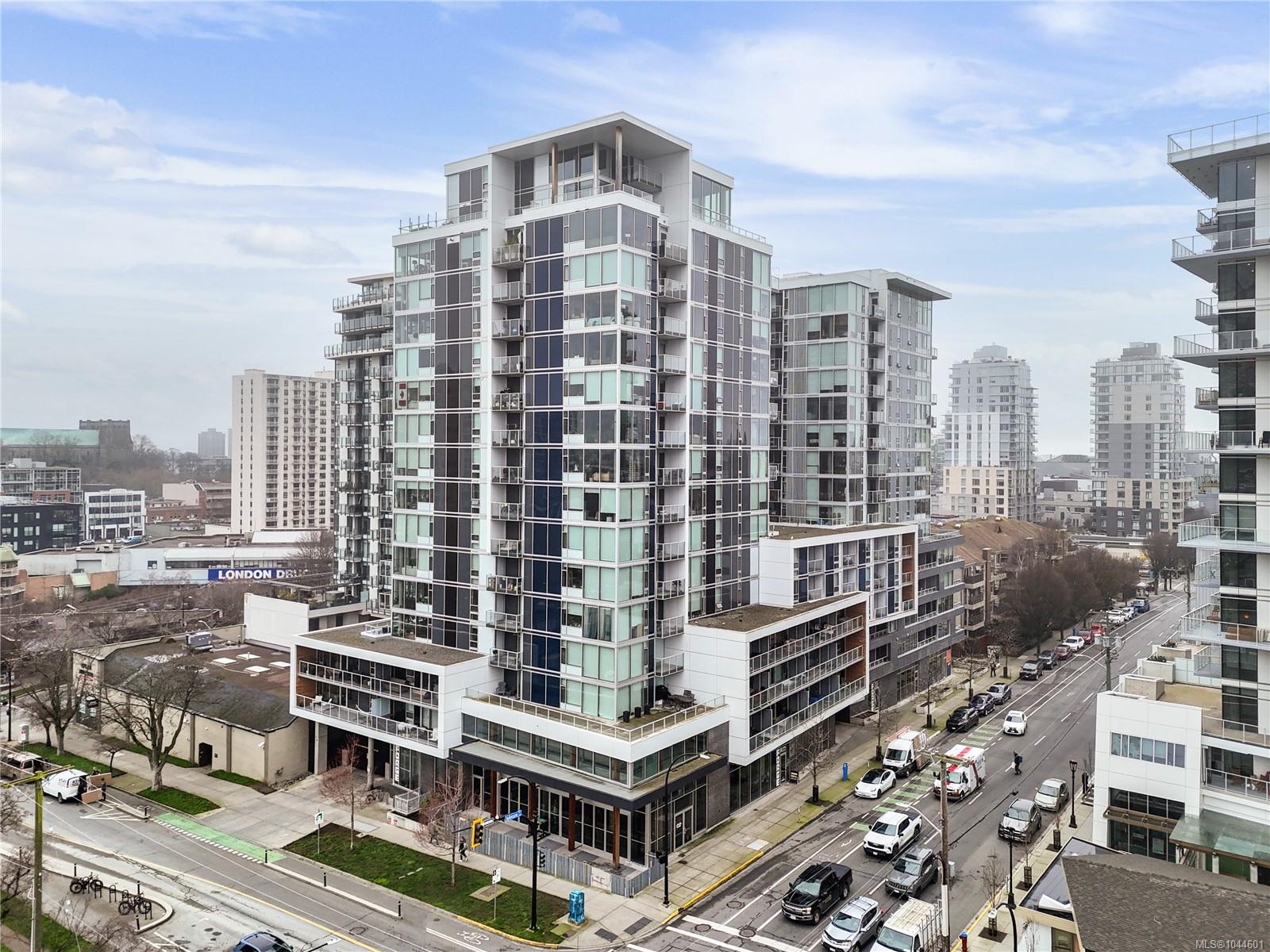 Unit 213, 989 Johnson St, Victoria