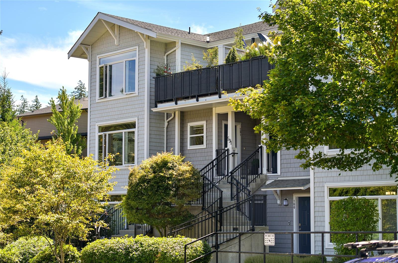 Unit 201, 591 Latoria Rd, Langford