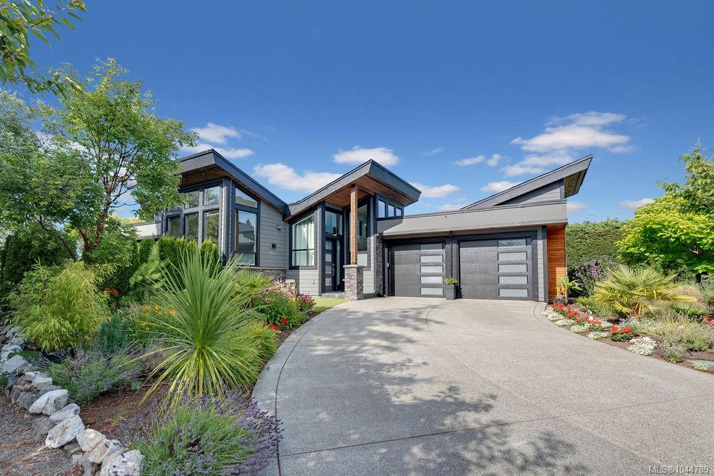 1747 Westlock, Duncan