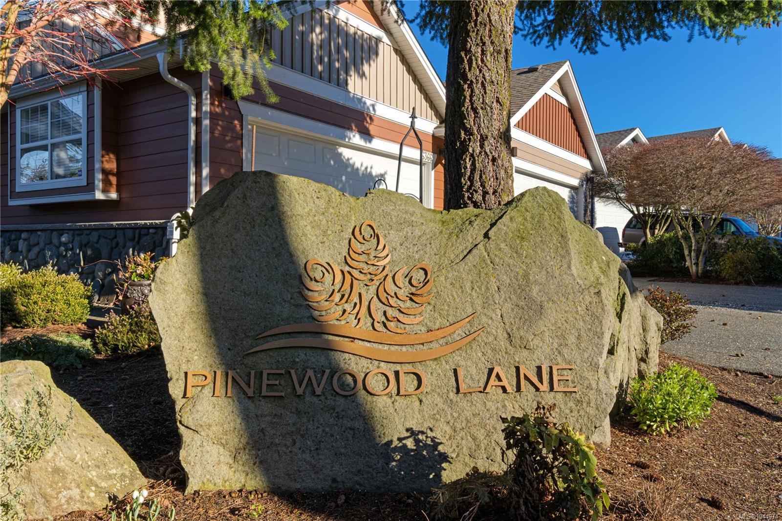 6364 Pinewood Lane, Nanaimo