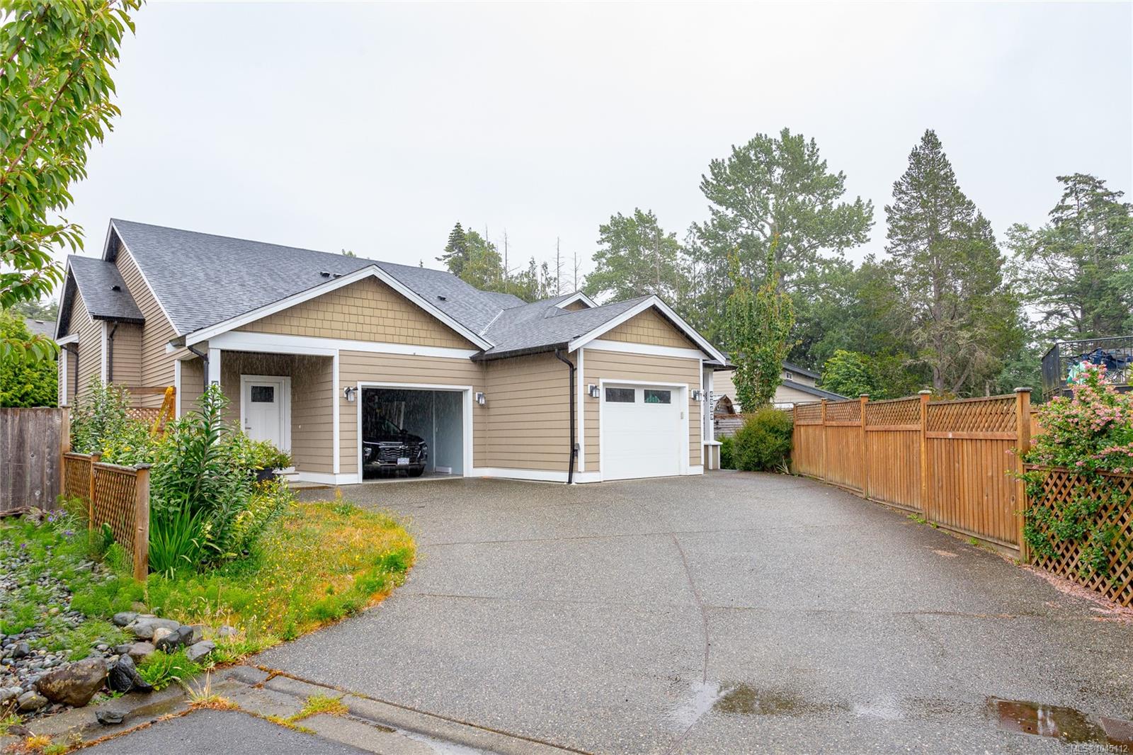 6869 Laura's Lane, Sooke
