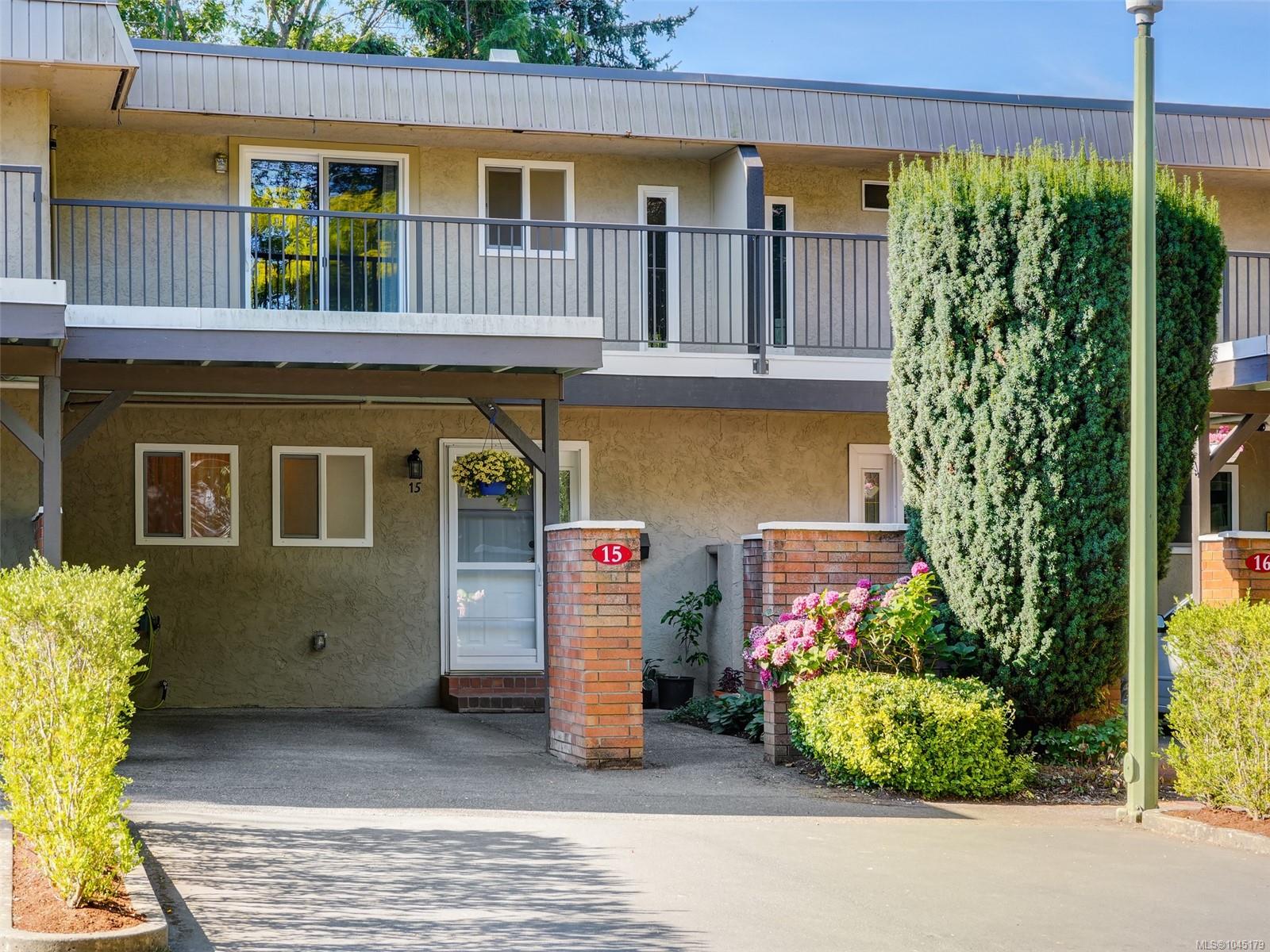 Unit 15, 1701 McKenzie Ave, Saanich