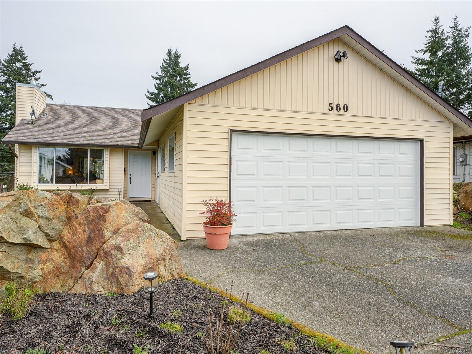 560 Atkins Ave, Langford