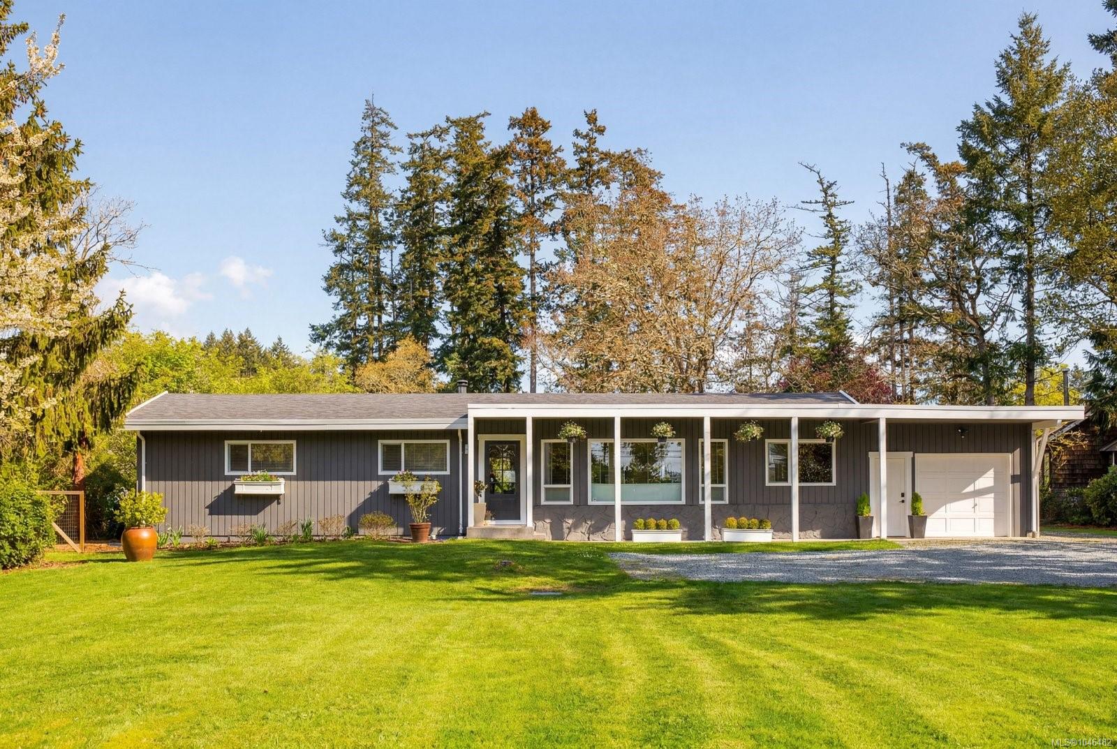 826 Birch Rd, North Saanich
