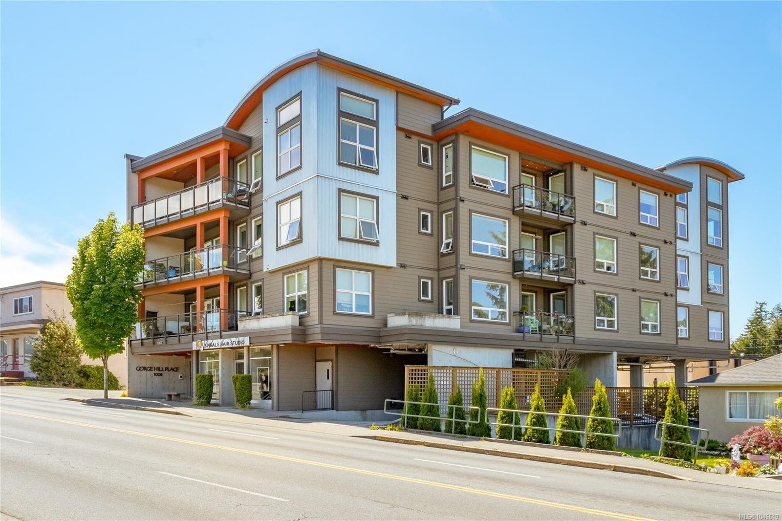Unit 403, 1008 Tillicum Rd, Esquimalt