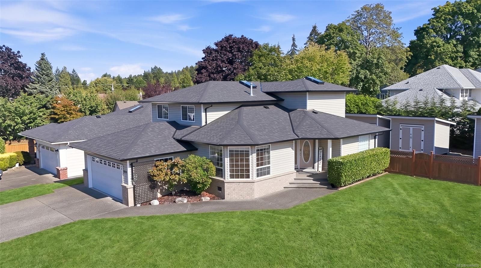 6025 Tweedsmuir Cres, Nanaimo