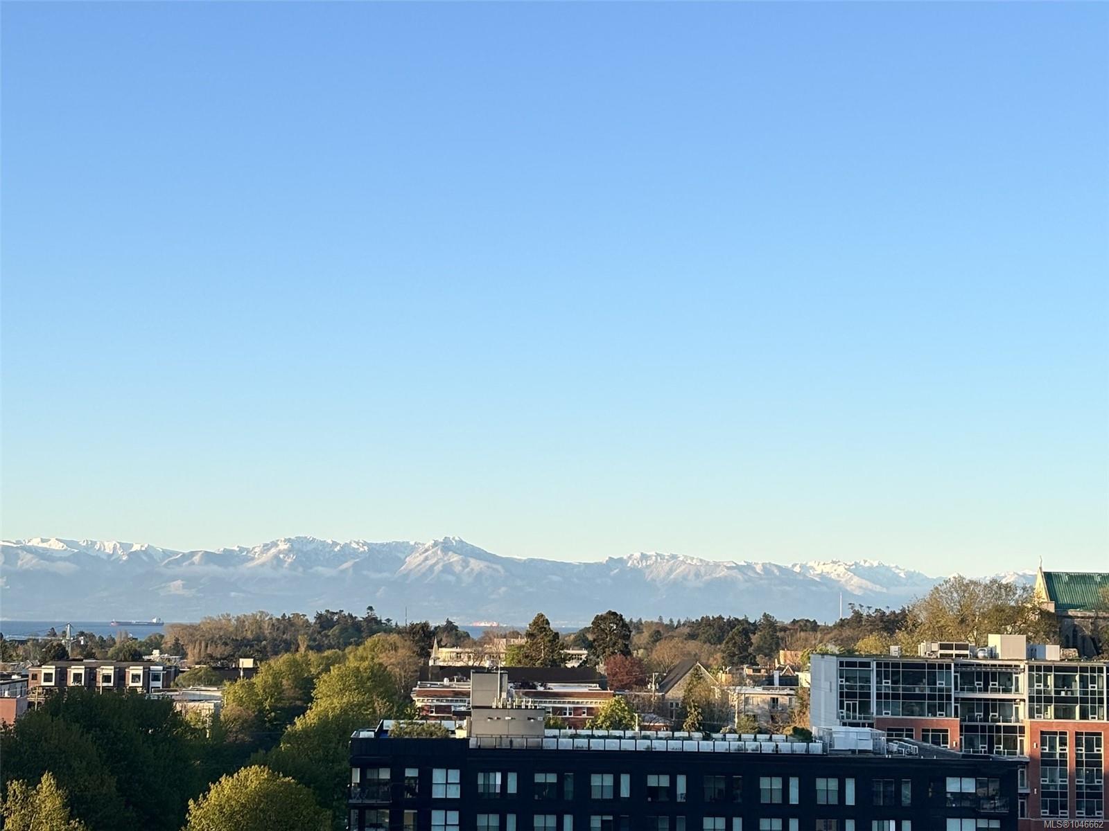 Unit 813, 989 Johnson St, Victoria