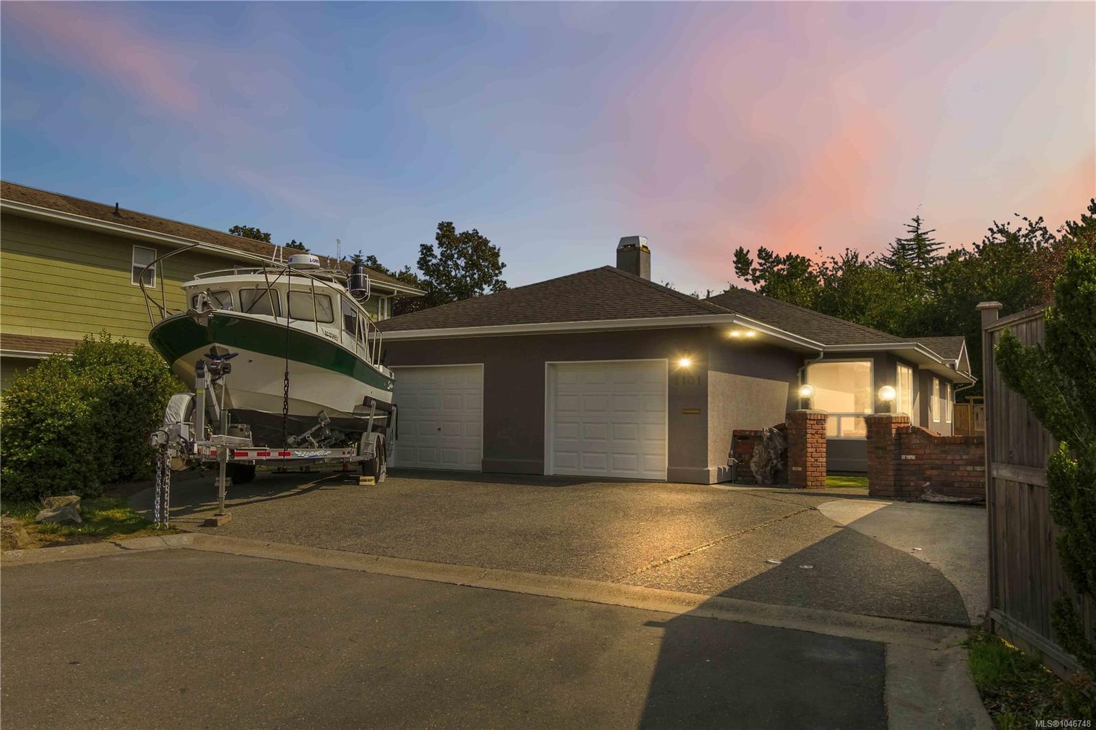 1101 Berkeley Pl, Saanich
