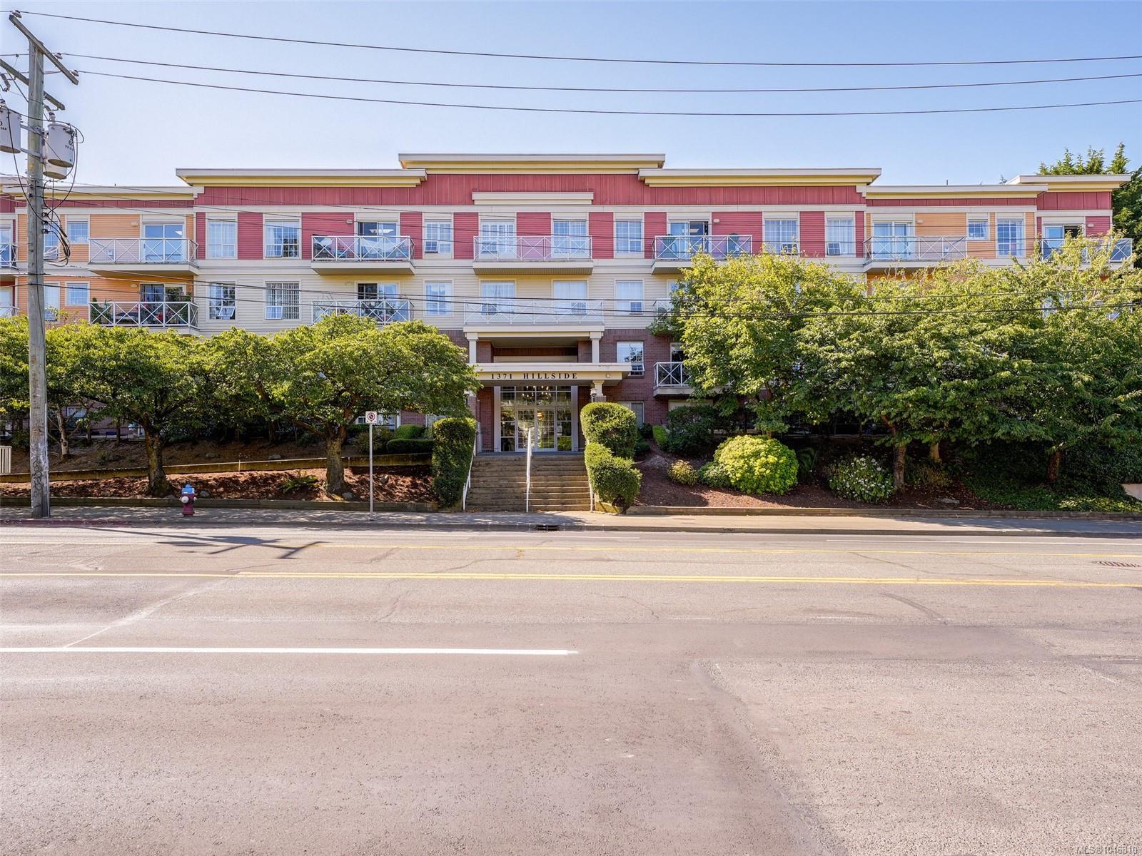 Unit 109, 1371 Hillside Ave, Victoria
