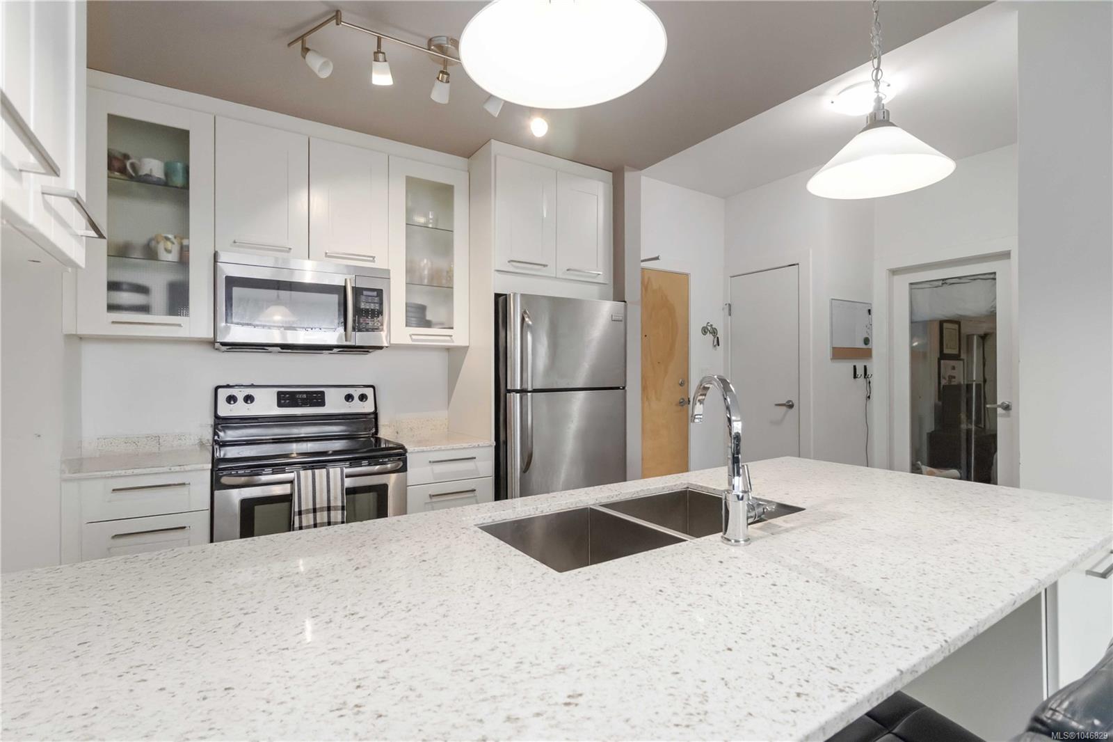 Unit 420, 2871 Jacklin Rd, Langford