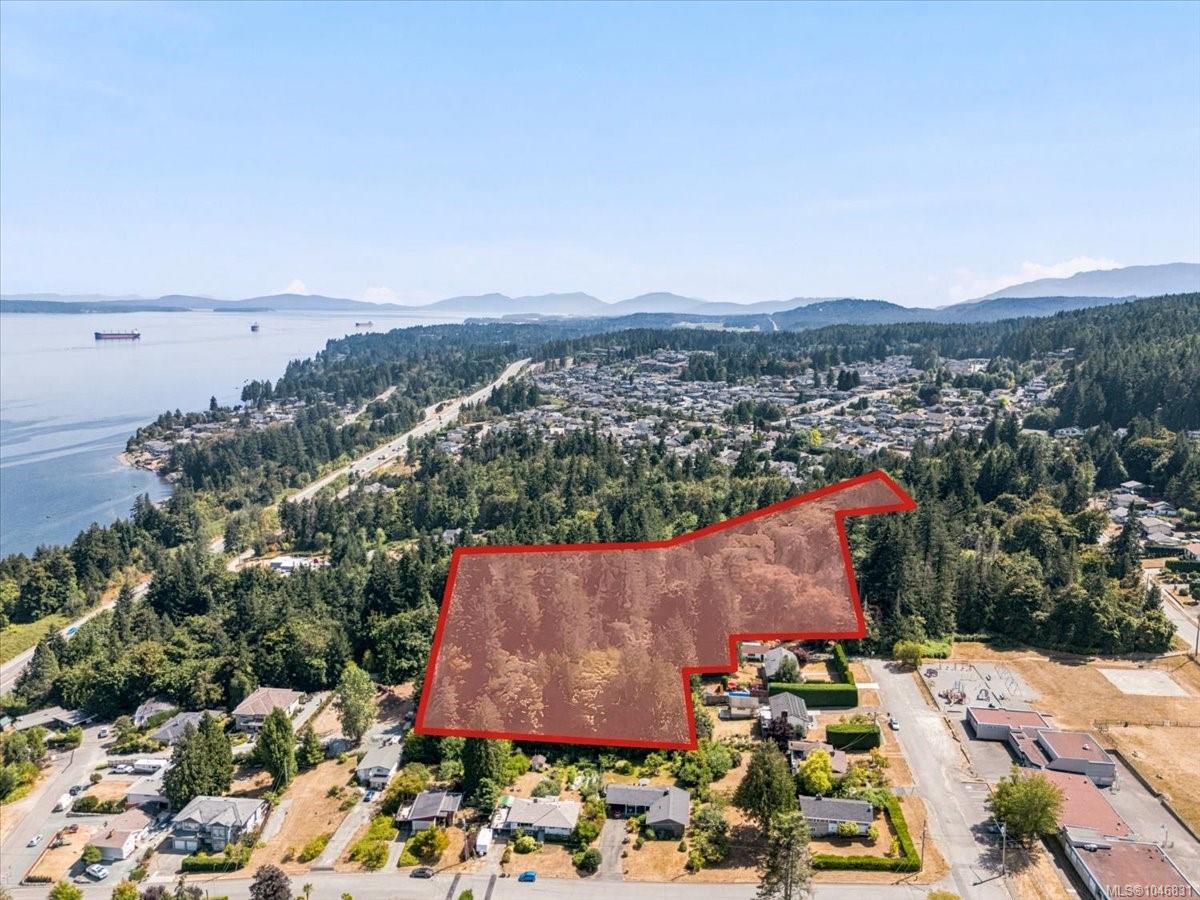 445 Parkhill Terr, Ladysmith