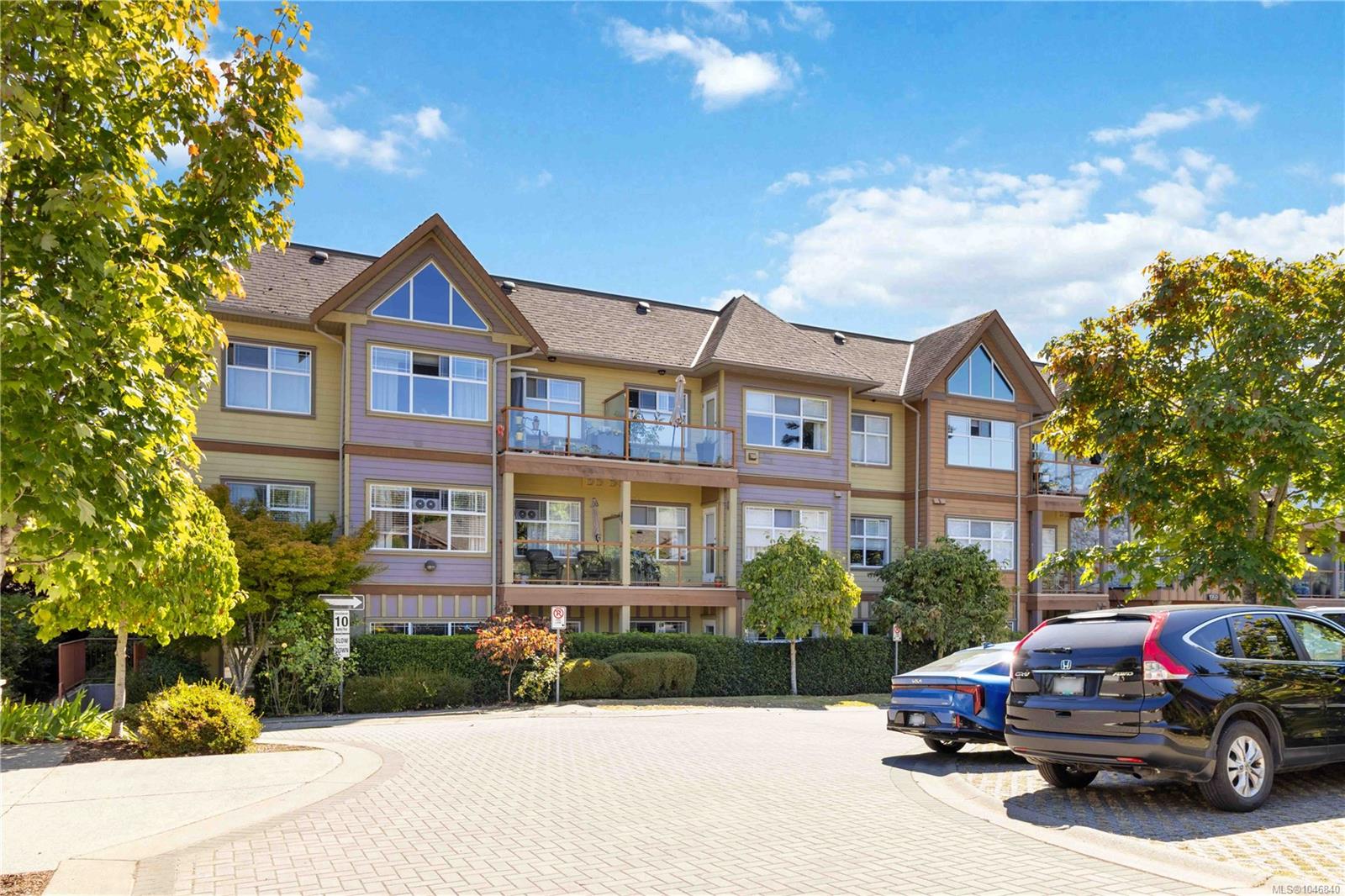 Unit 208, 1959 Polo Park Crt, Central Saanich