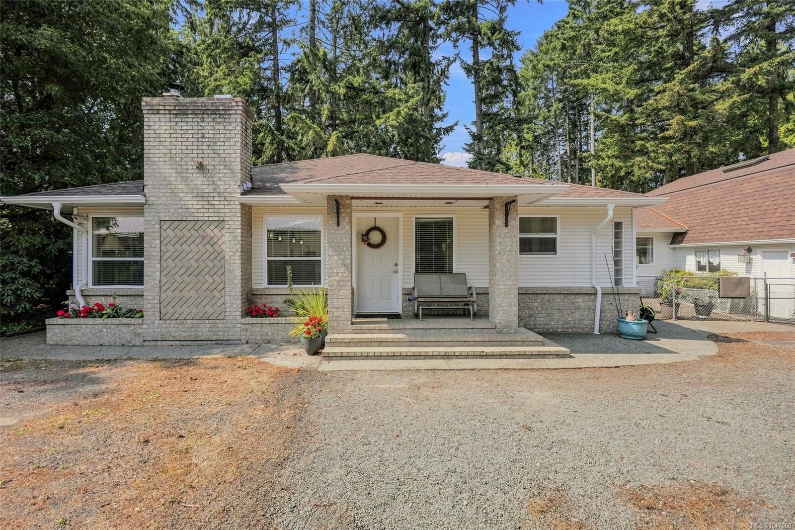 2319 Island Hwy, Nanoose Bay