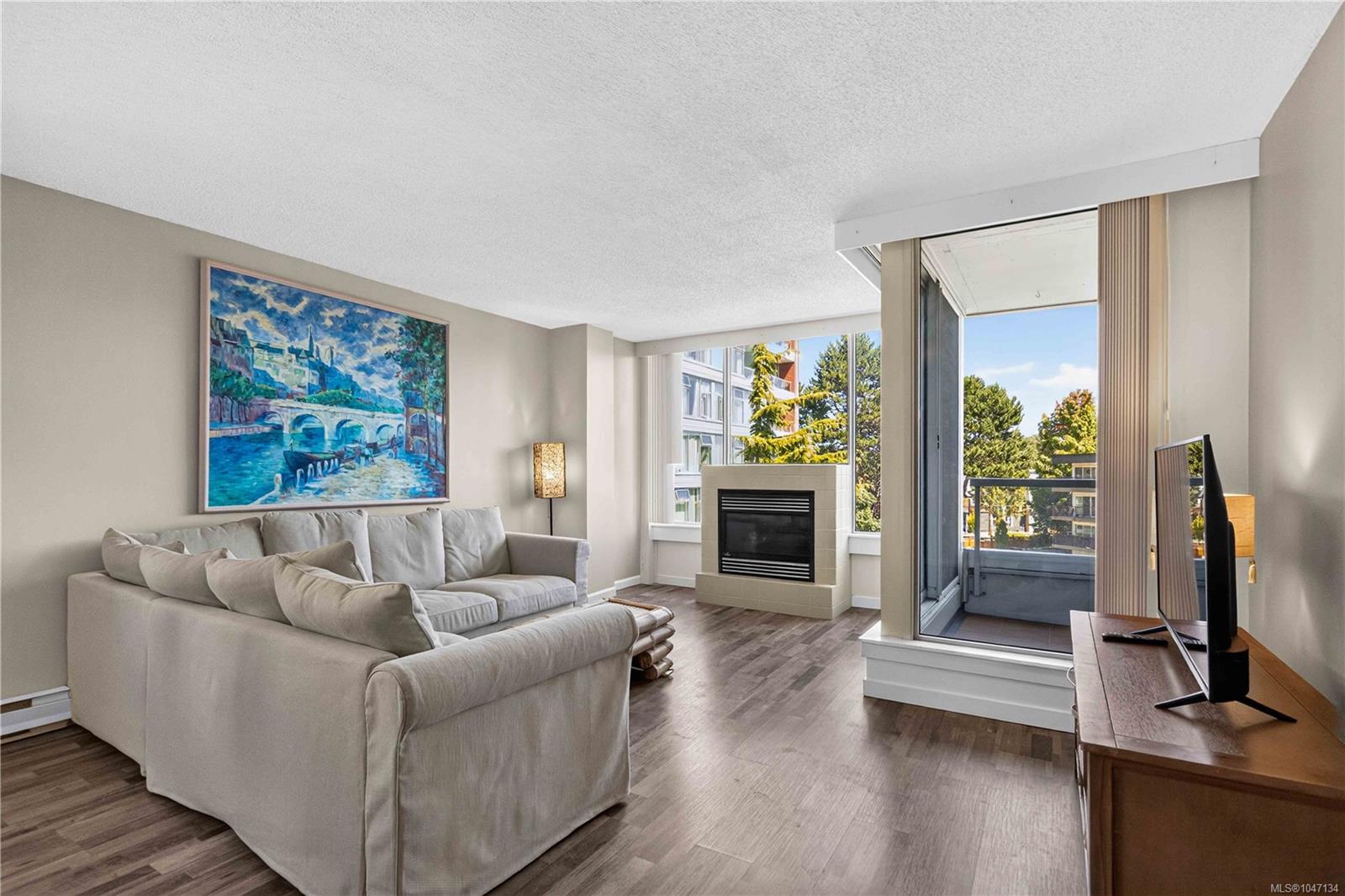 Unit 506, 325 Maitland St, Victoria