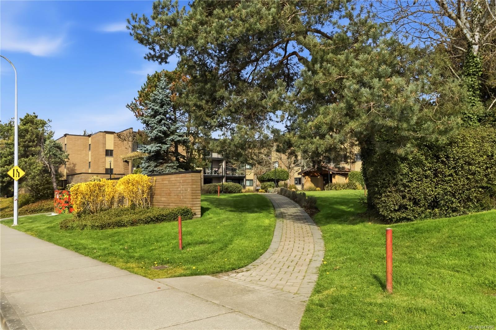 Unit 224, 1870 McKenzie Ave, Saanich