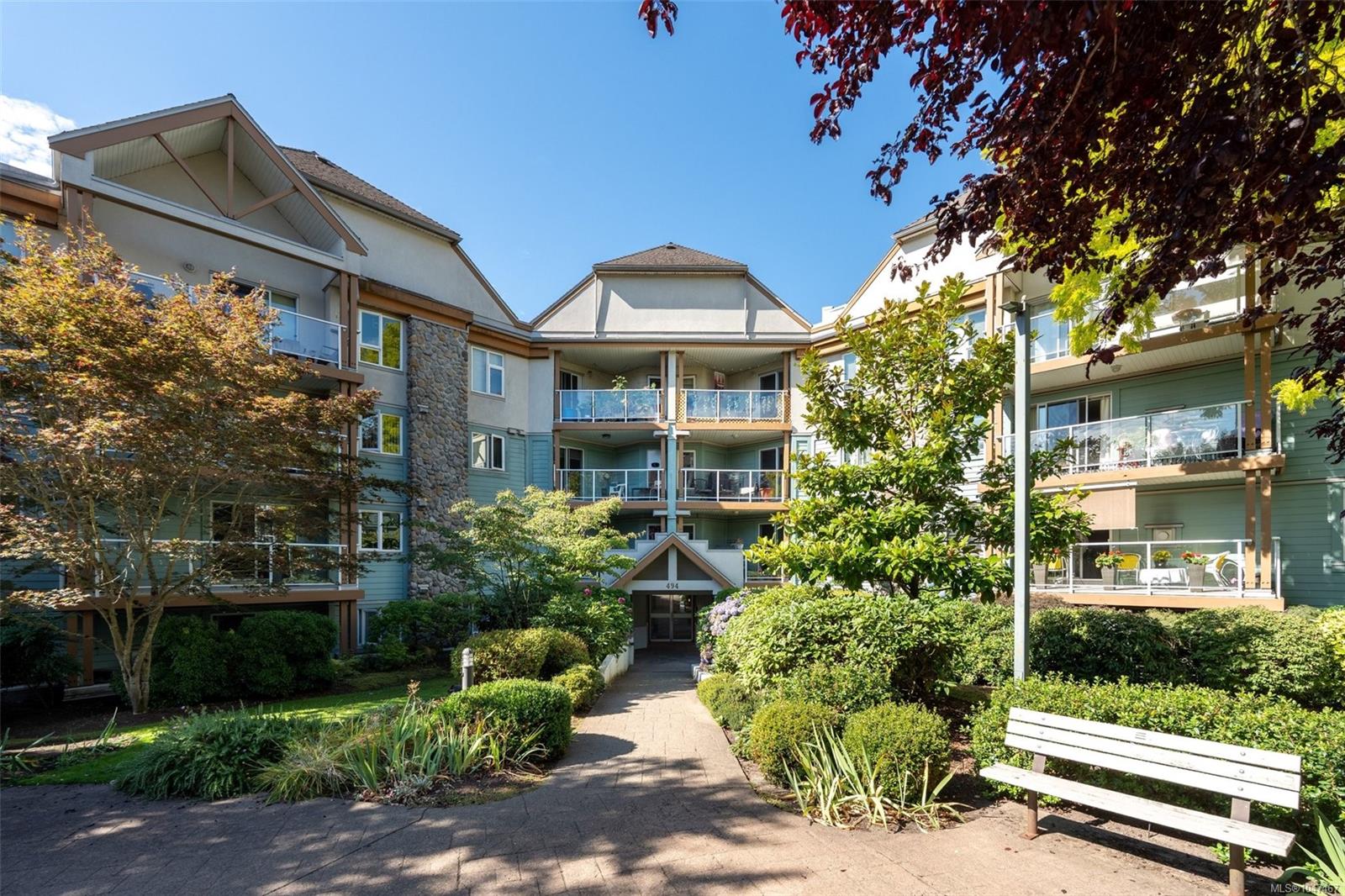 Unit 103, 494 Marsett Pl, Saanich