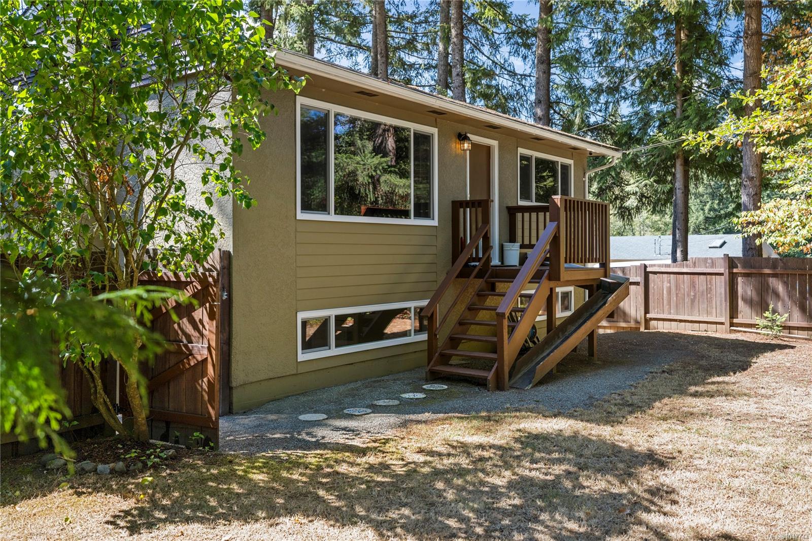 2301 Jingle Pot Rd, Nanaimo