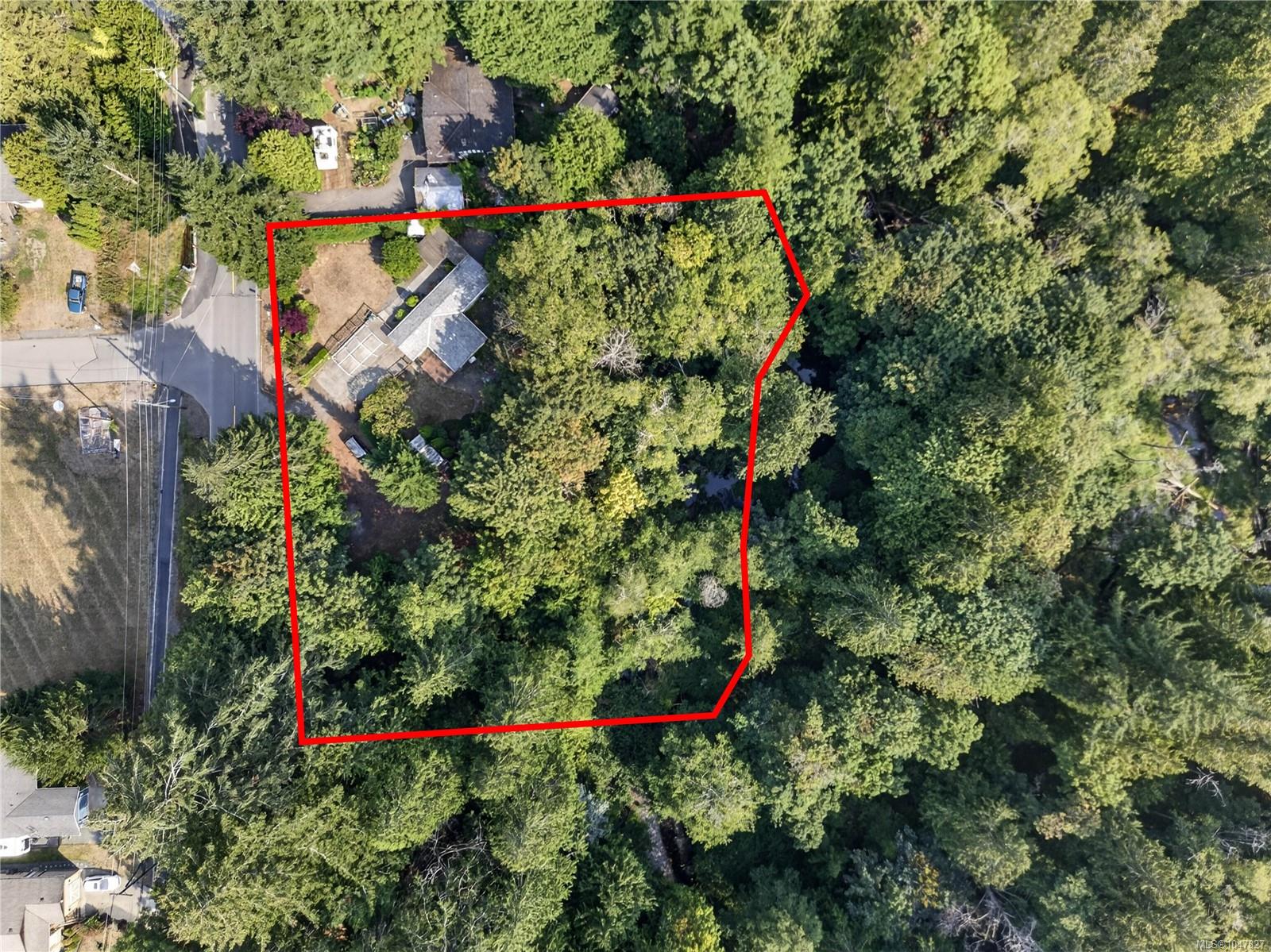 205 Atkins Rd, View Royal
