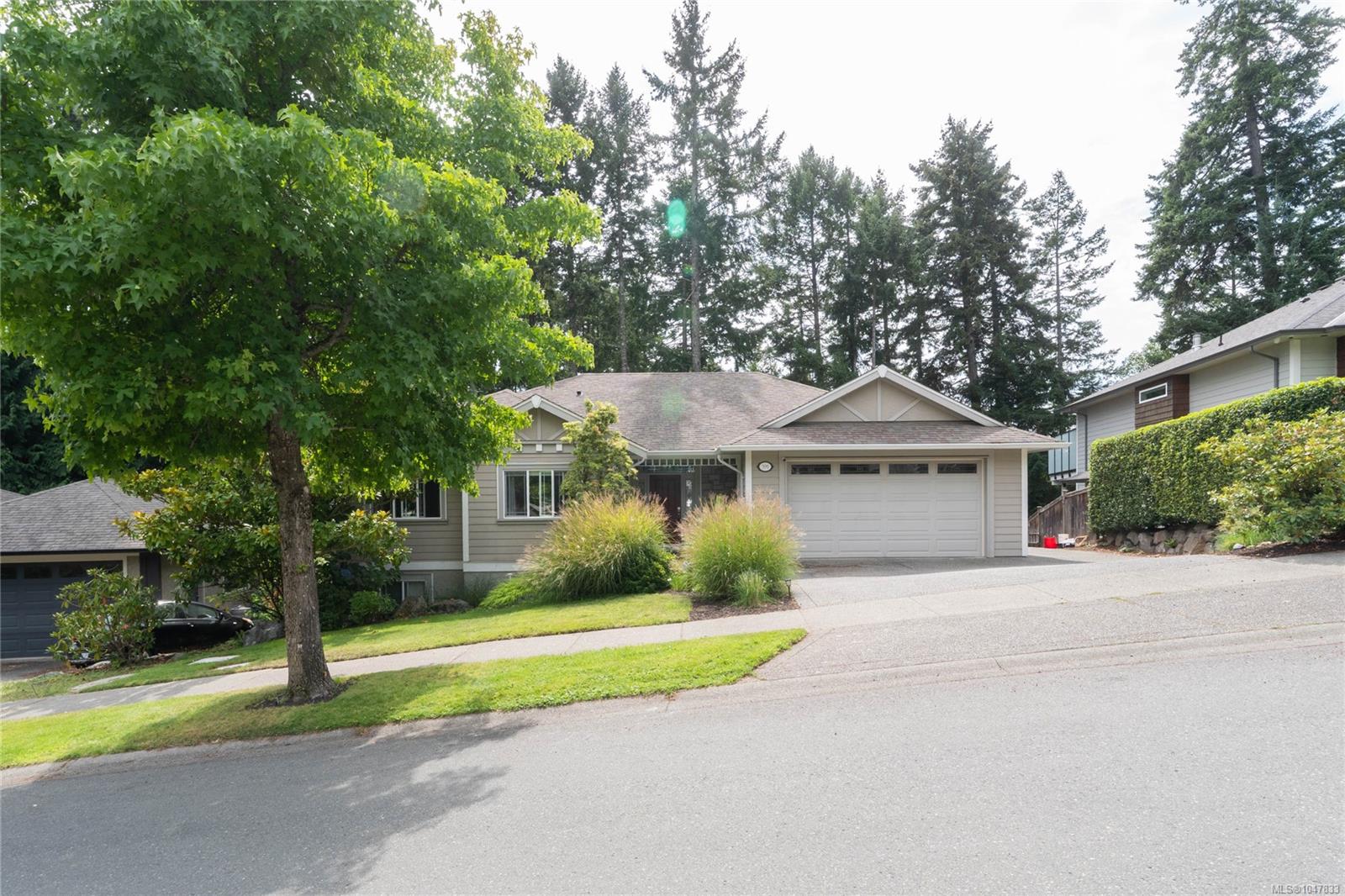 391 Pelican Dr, Colwood