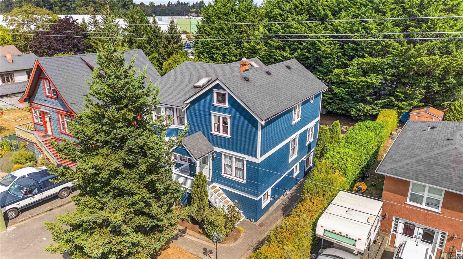 362 Ker Ave, Saanich