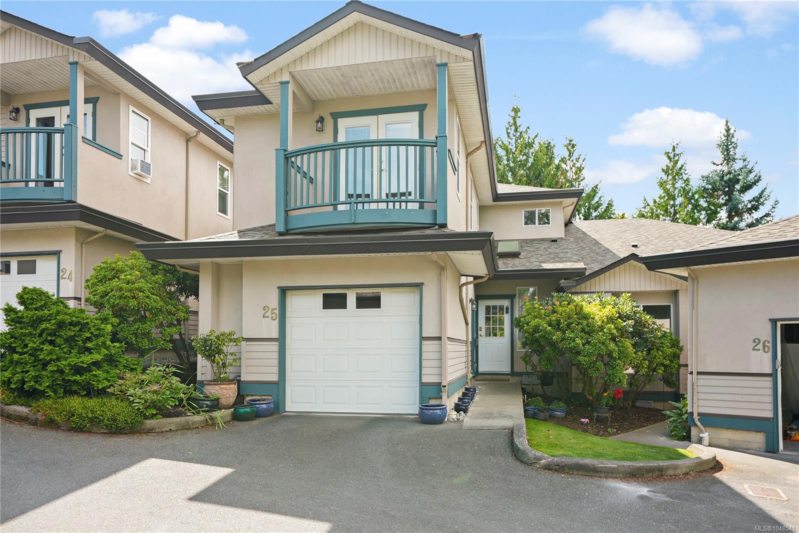 Unit 25, 4525 Wilkinson Rd, Saanich