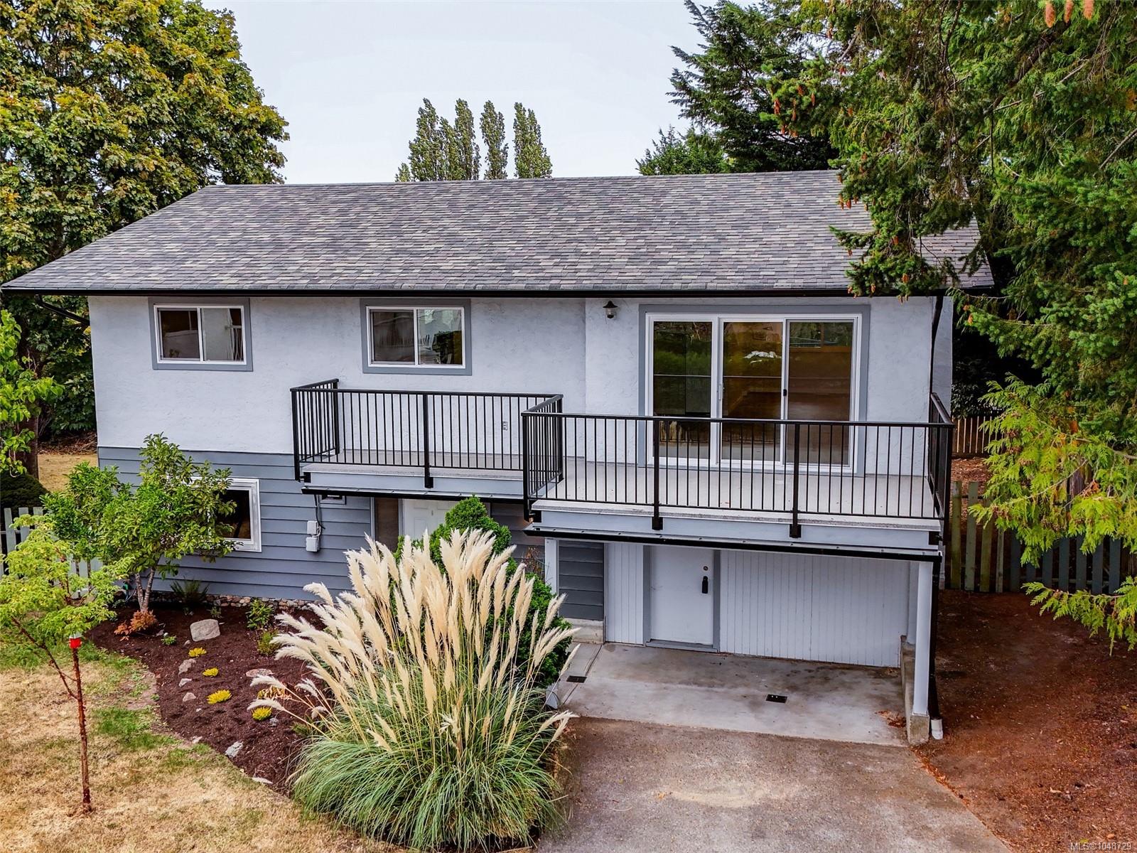 4468 Fairmont Pl, Saanich