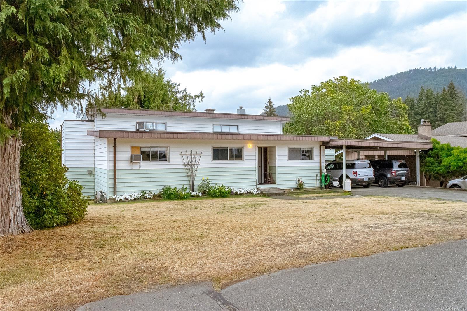 425 Belaire St, Ladysmith