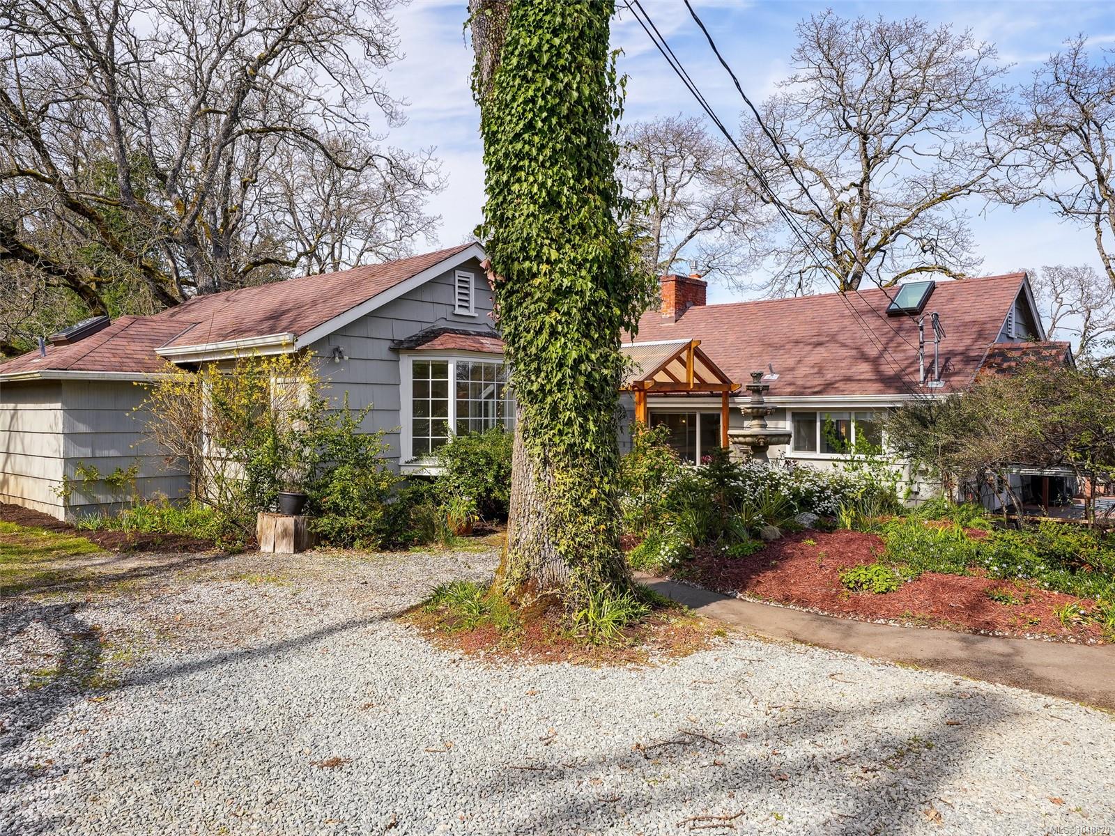 4081 Cedar Hill Rd, Saanich