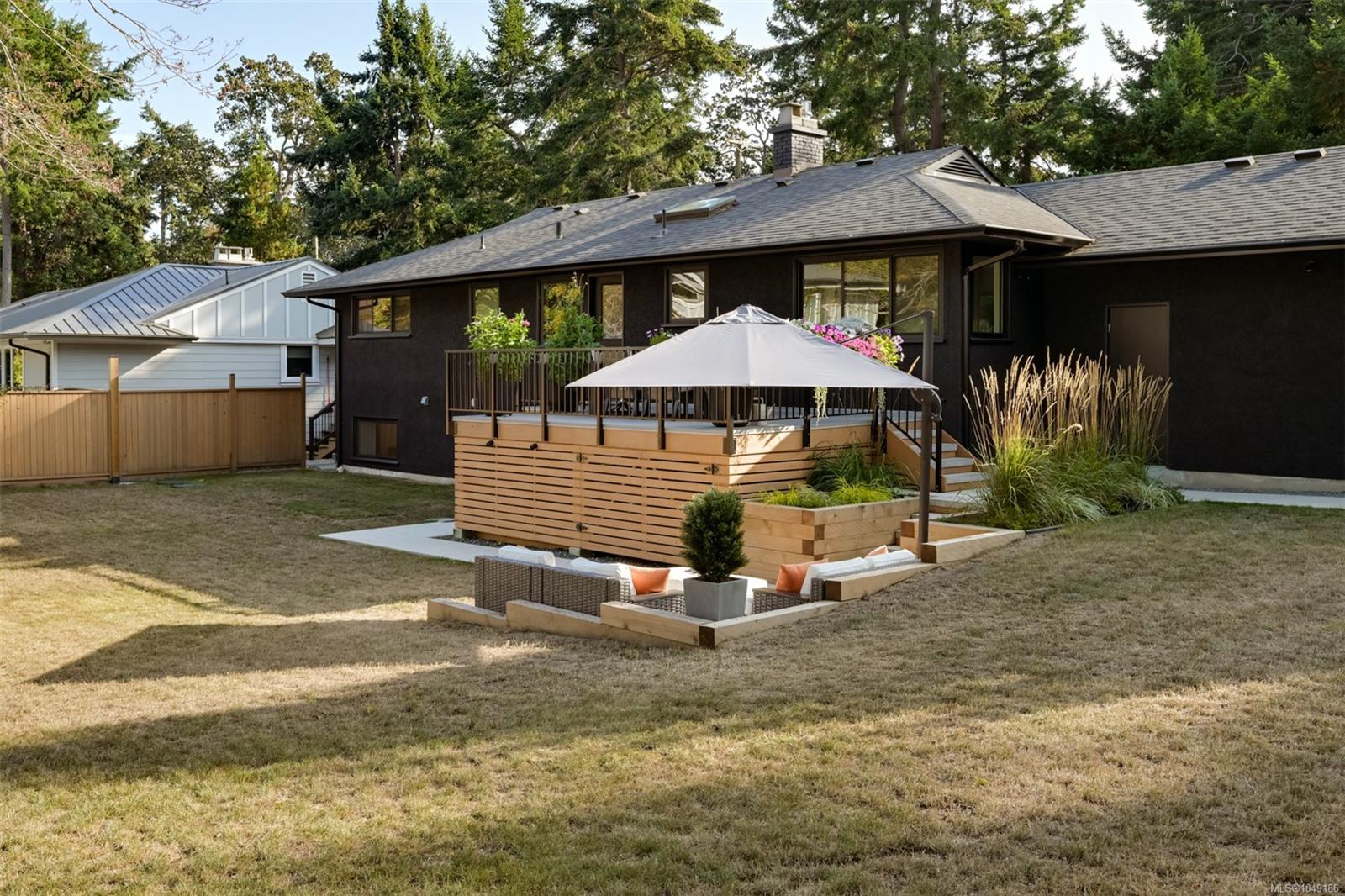 2860 Tudor Ave, Saanich