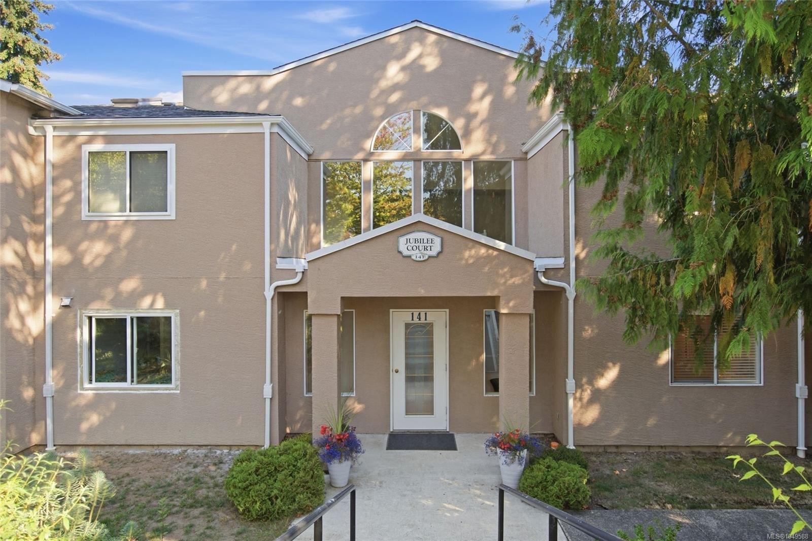 Unit 4, 141 Sixth Ave, Qualicum Beach