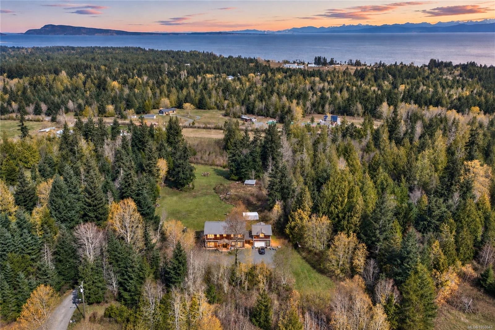 2835 Olympic Rd, Qualicum Beach