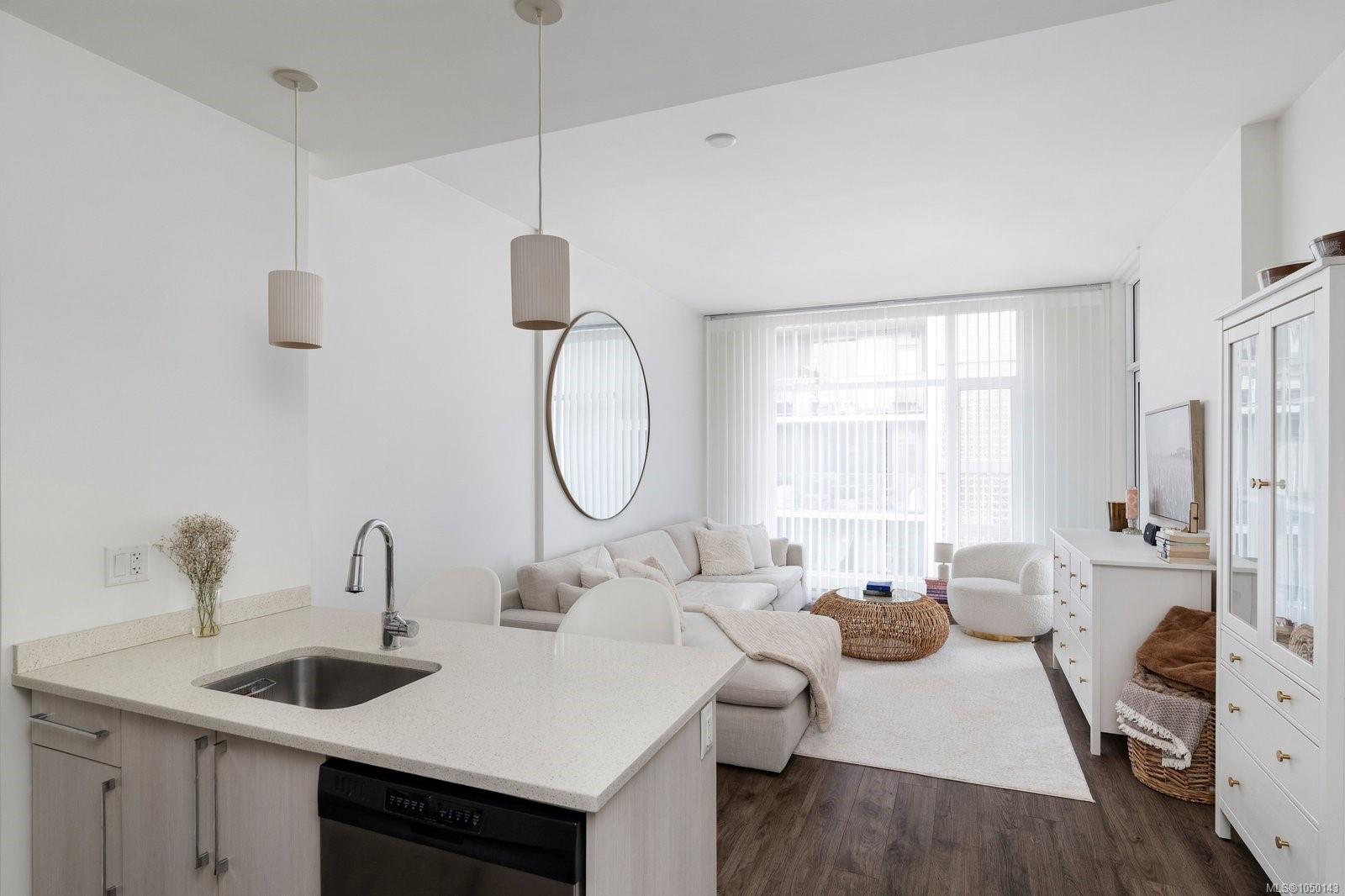 Unit 1008, 1090 Johnson St, Victoria