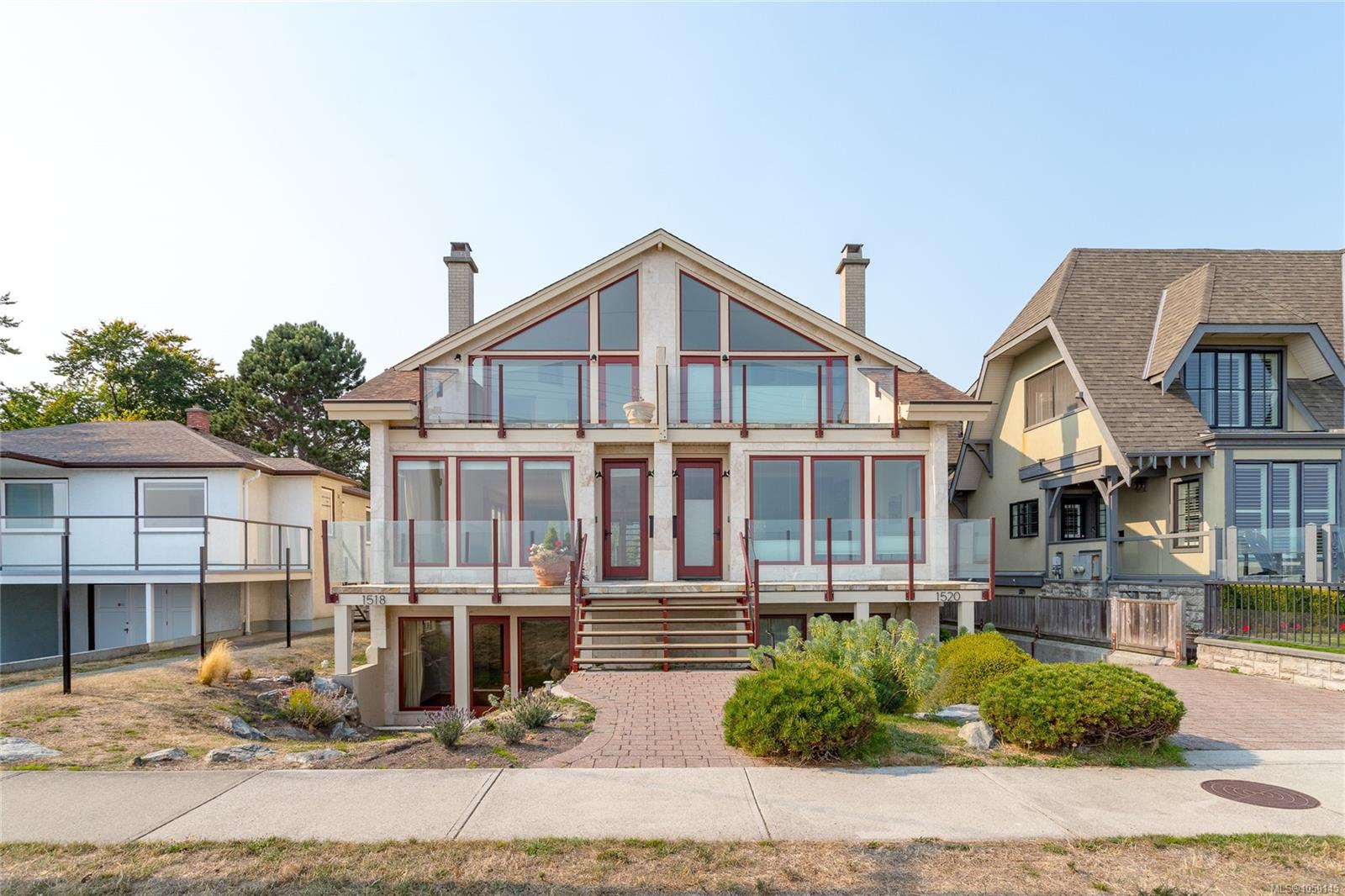1518 Dallas Rd, Victoria