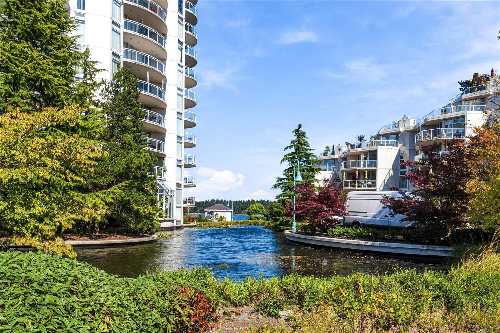 Unit 402, 158 Promenade Dr, Nanaimo
