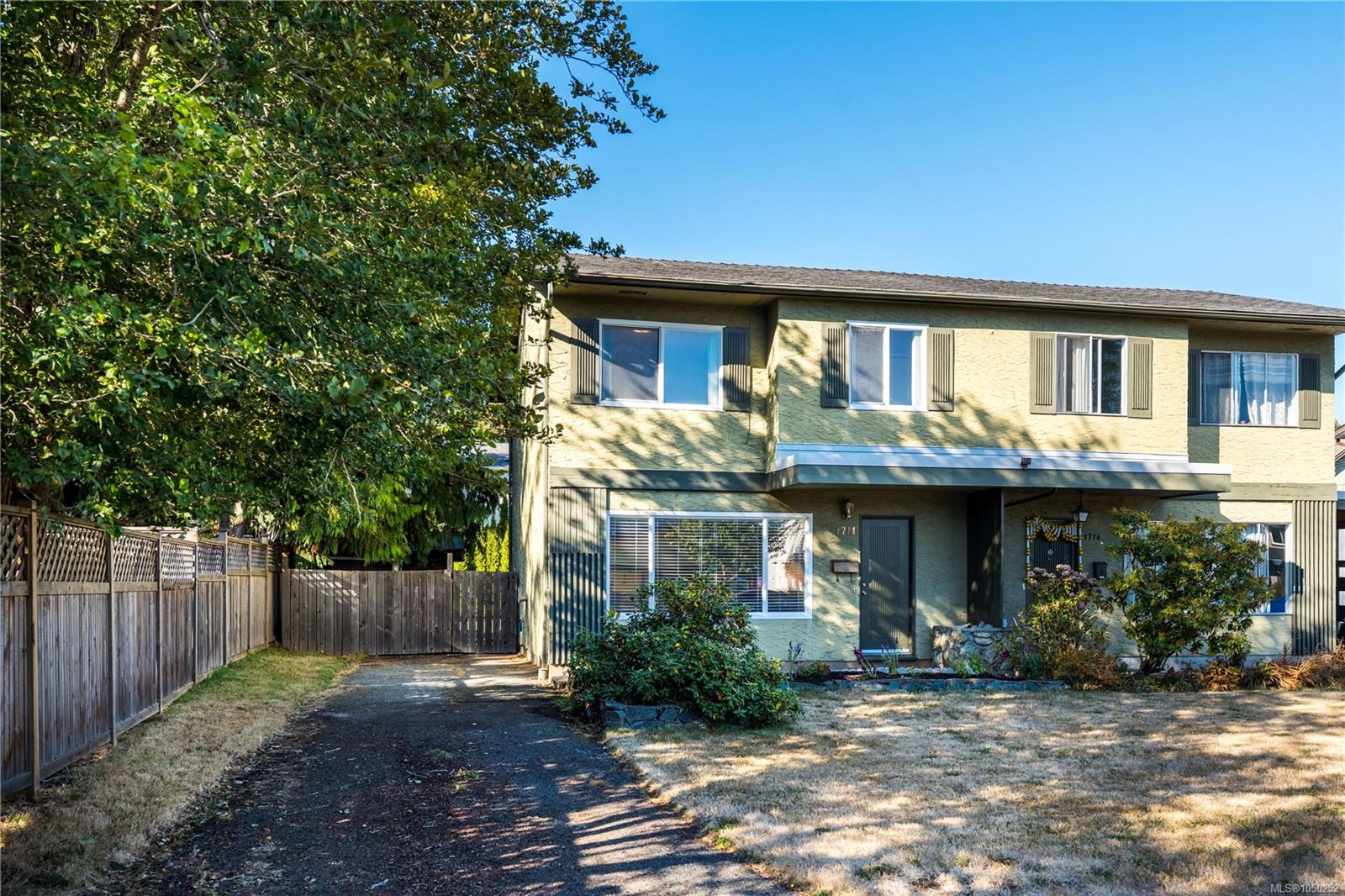 1714 Ashdale Pl, Saanich